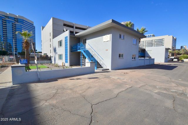 44 W ROANOKE Avenue 8, Phoenix, AZ 85004