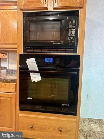 41 SPRING RD, Boyertown, PA 19512