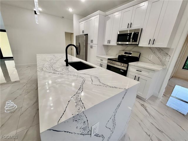 684 Kingsbury ST E, Lehigh Acres, FL 33974