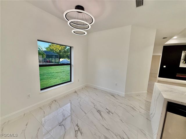 684 Kingsbury ST E, Lehigh Acres, FL 33974