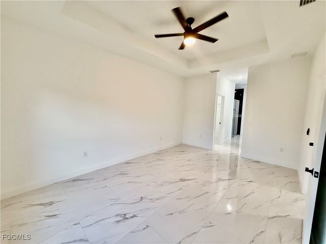 684 Kingsbury ST E, Lehigh Acres, FL 33974