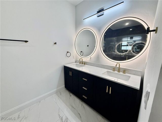 684 Kingsbury ST E, Lehigh Acres, FL 33974