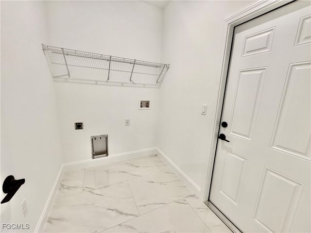 684 Kingsbury ST E, Lehigh Acres, FL 33974