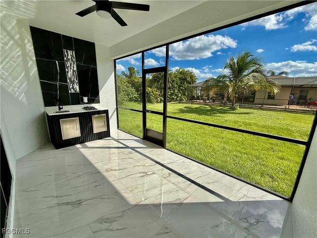 684 Kingsbury ST E, Lehigh Acres, FL 33974