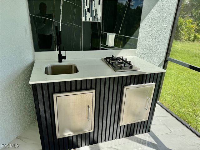 684 Kingsbury ST E, Lehigh Acres, FL 33974