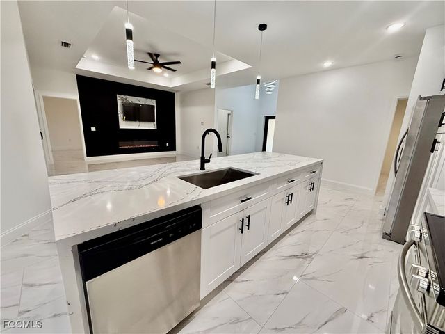 684 Kingsbury ST E, Lehigh Acres, FL 33974