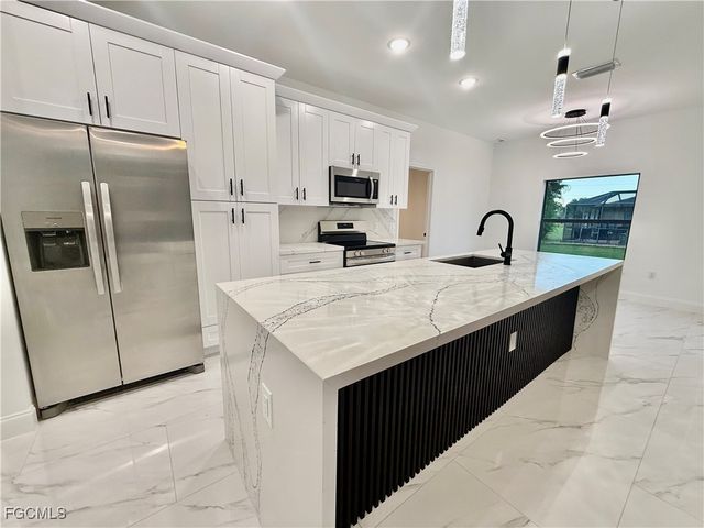 684 Kingsbury ST E, Lehigh Acres, FL 33974