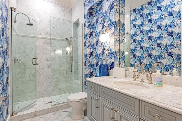 140 3rd AVE S, Naples, FL 34102