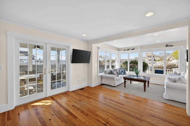 30 Cockachoiset Lane, Osterville, MA 02655