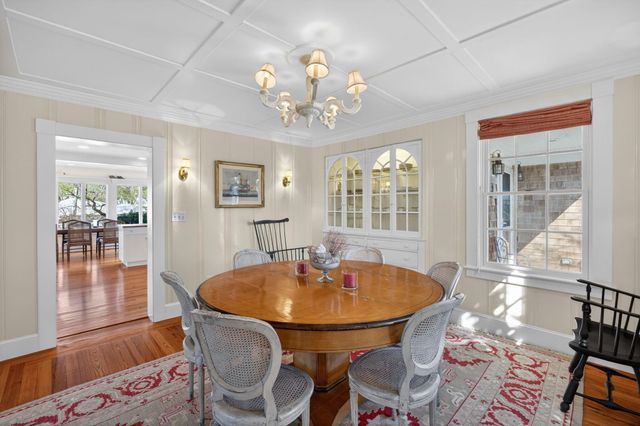 30 Cockachoiset Lane, Osterville, MA 02655