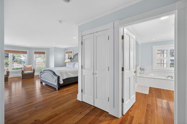 30 Cockachoiset Lane, Osterville, MA 02655