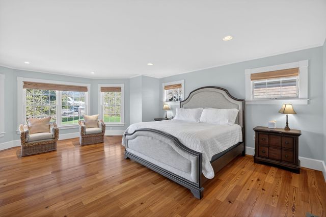 30 Cockachoiset Lane, Osterville, MA 02655