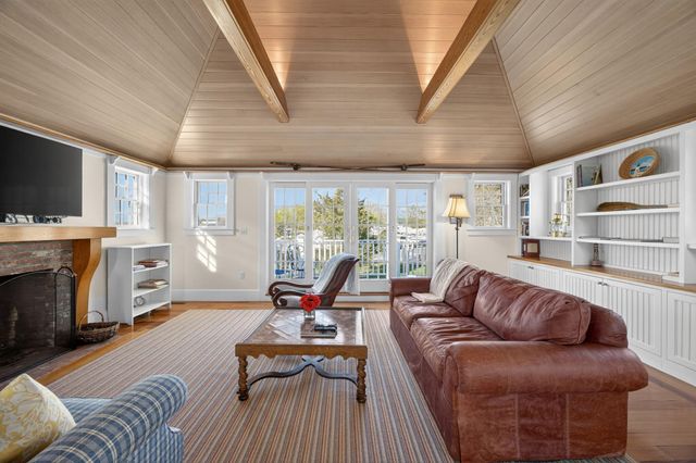 30 Cockachoiset Lane, Osterville, MA 02655