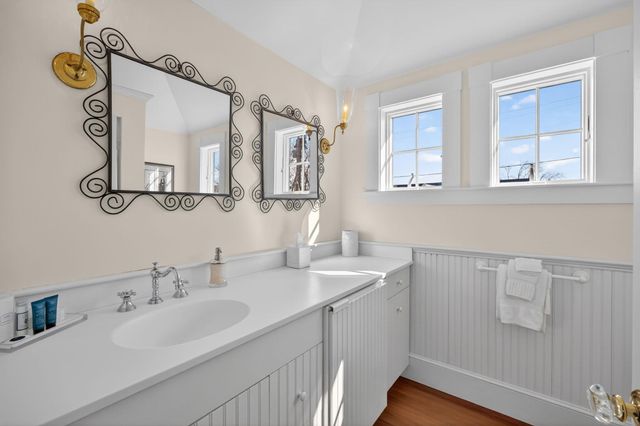 30 Cockachoiset Lane, Osterville, MA 02655