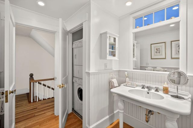 30 Cockachoiset Lane, Osterville, MA 02655