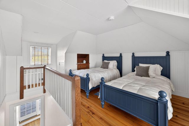 30 Cockachoiset Lane, Osterville, MA 02655