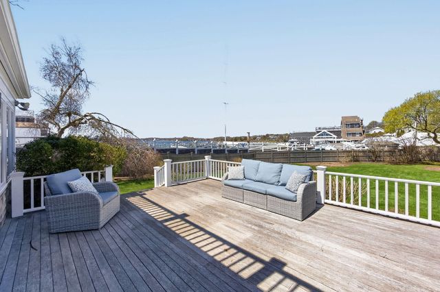 30 Cockachoiset Lane, Osterville, MA 02655