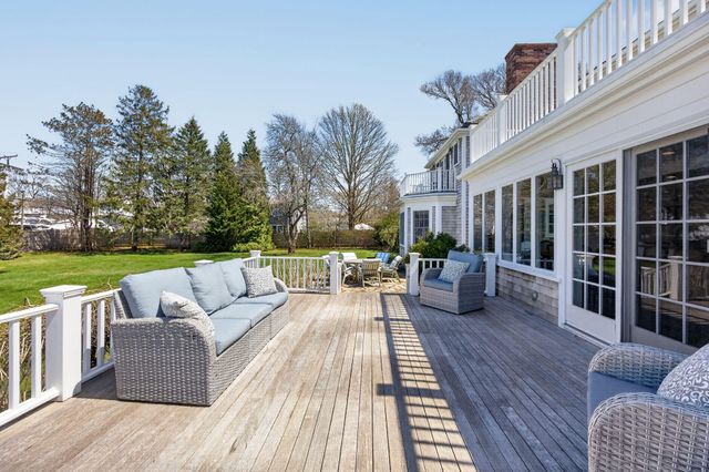 30 Cockachoiset Lane, Osterville, MA 02655