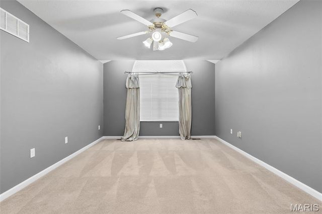 208 Fairington Drive, Troy, IL 62294