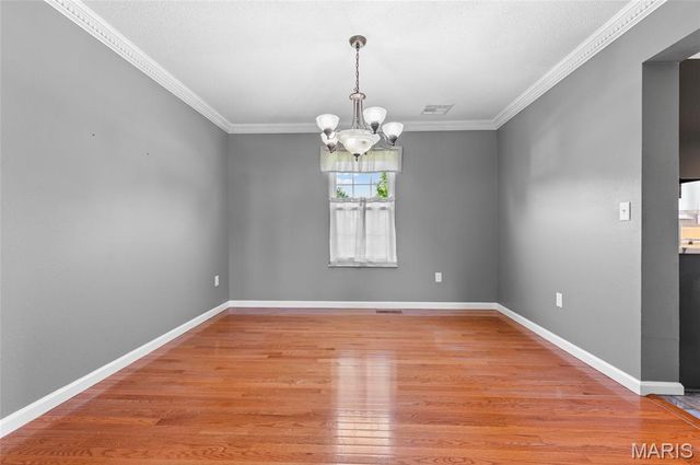 208 Fairington Drive, Troy, IL 62294