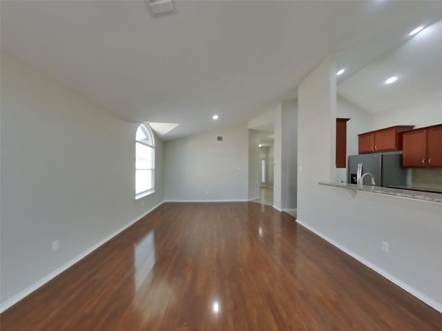 347 Foster LN, Jarrell, TX 76537