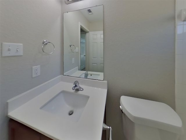 347 Foster LN, Jarrell, TX 76537