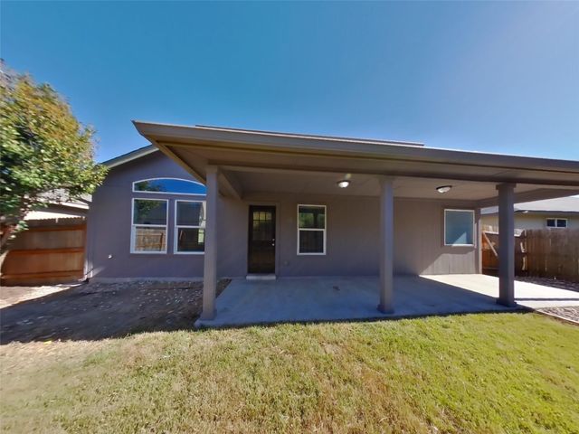 347 Foster LN, Jarrell, TX 76537