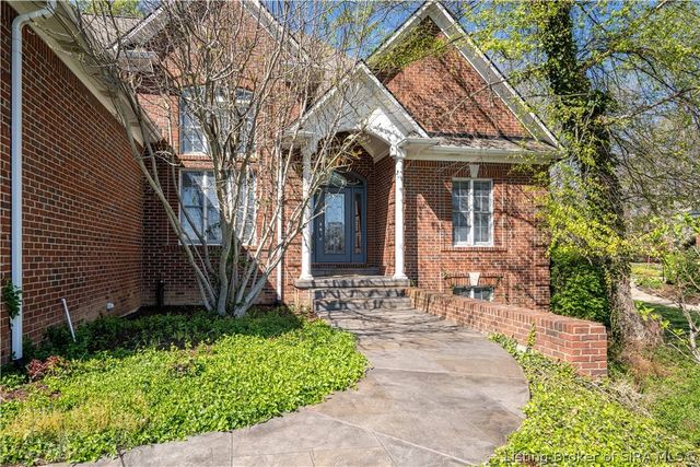 3558 Lafayette Parkway, Floyds Knobs, IN 47119