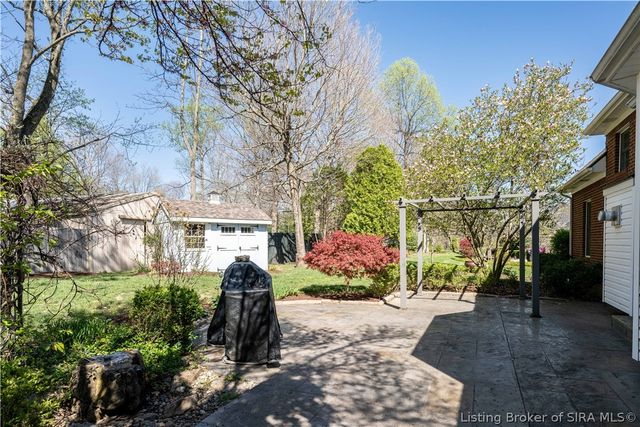 3558 Lafayette Parkway, Floyds Knobs, IN 47119
