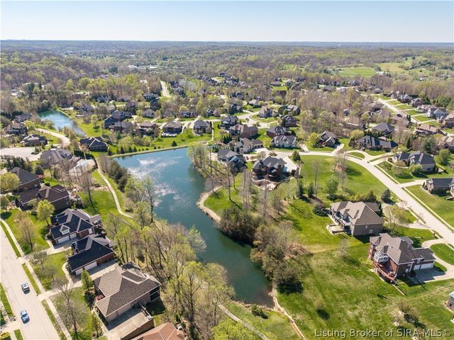 3558 Lafayette Parkway, Floyds Knobs, IN 47119