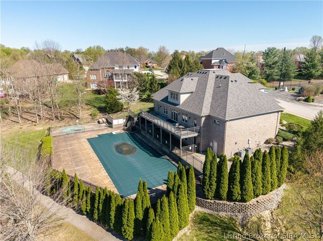 3558 Lafayette Parkway, Floyds Knobs, IN 47119