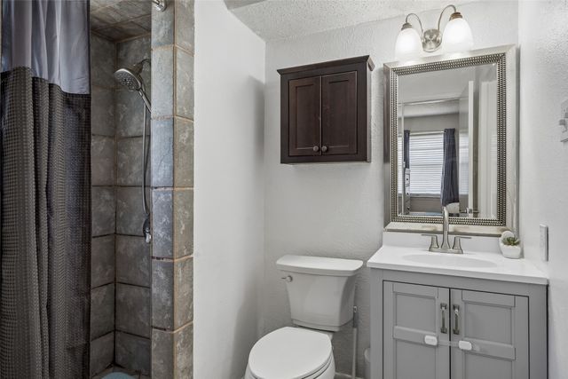111 Dunn Street, Red Oak, TX 75154