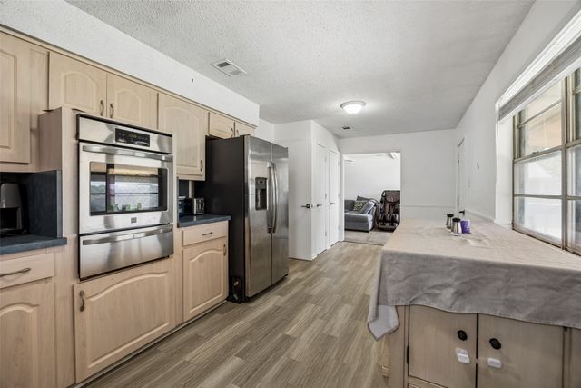 111 Dunn Street, Red Oak, TX 75154