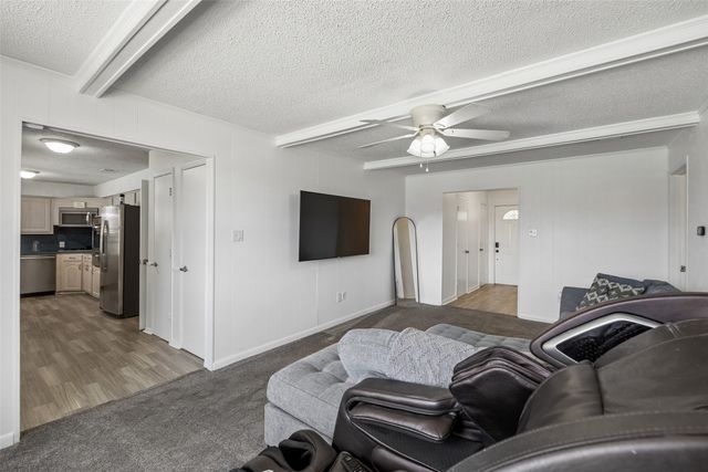 111 Dunn Street, Red Oak, TX 75154