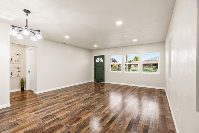 1659 Tyler Avenue, Porterville, CA 93257