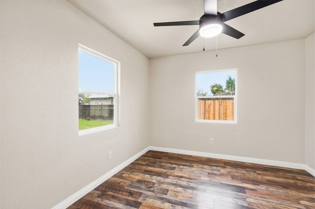 1659 Tyler Avenue, Porterville, CA 93257