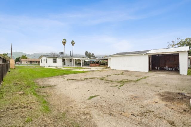 1659 Tyler Avenue, Porterville, CA 93257