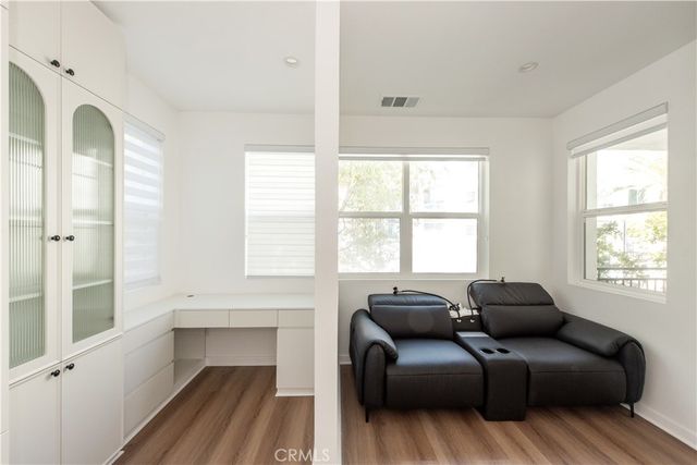 2208 Synergy, Irvine, CA 92614