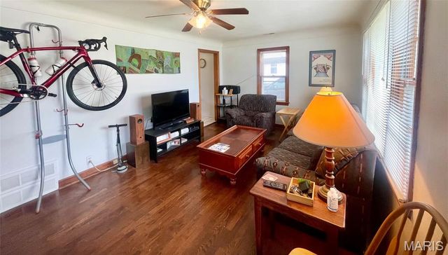 205 Kuhne Boulevard, Troy, MO 63379