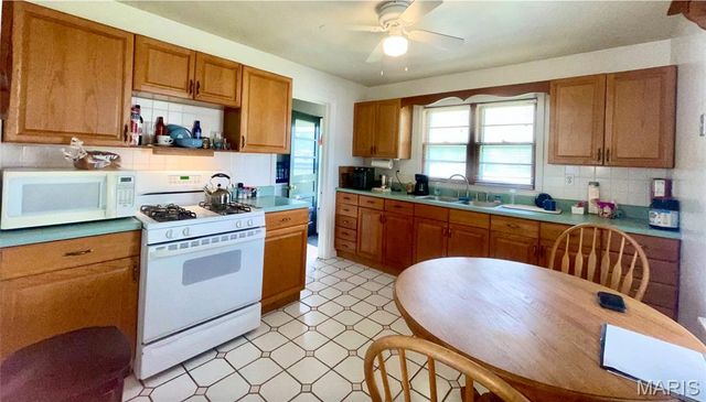 205 Kuhne Boulevard, Troy, MO 63379
