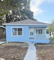 323 DORSETT AVENUE, Lake Wales, FL 33853