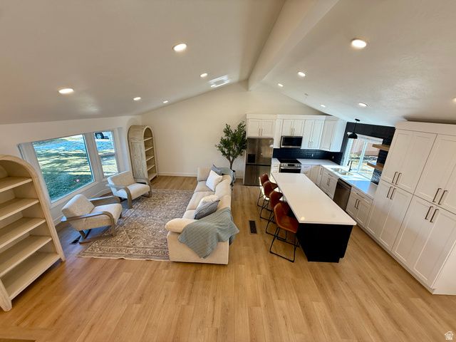 2078 E 10140 S, Sandy, UT 84092