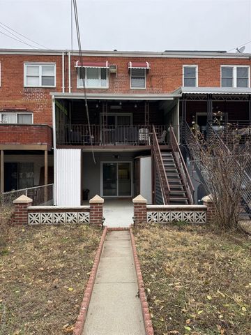 6932 Eliot Avenue, Middle Village, NY 11379