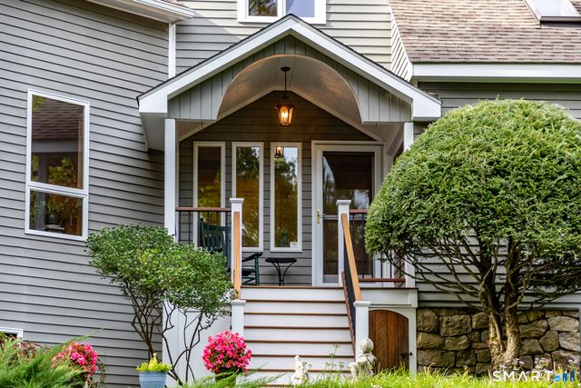 12 Loormann Lane, New Milford, CT 06755