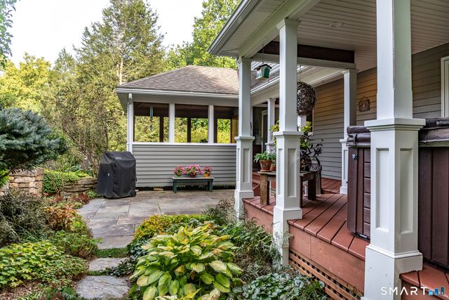 12 Loormann Lane, New Milford, CT 06755