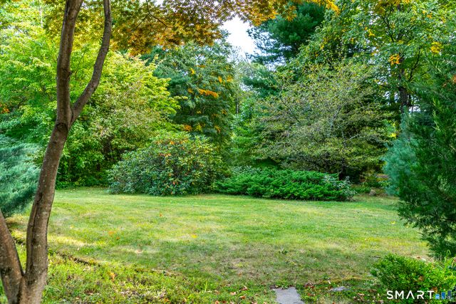 12 Loormann Lane, New Milford, CT 06755