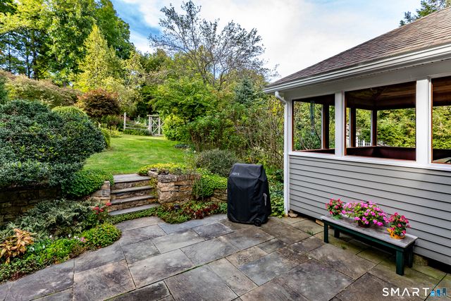 12 Loormann Lane, New Milford, CT 06755