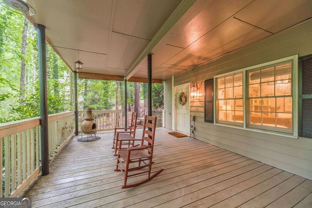 3734 Sandford Courts SW, Lilburn, GA 30047