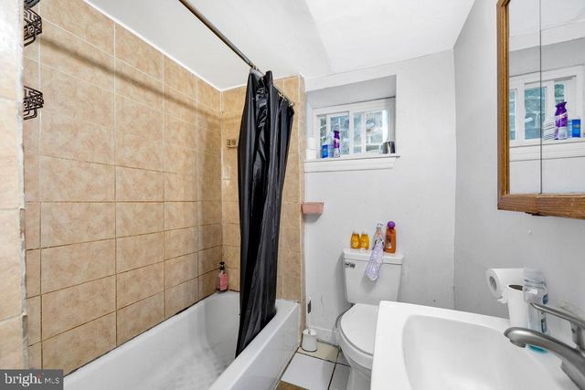 27 GLENDALE RD, Upper Darby, PA 19082