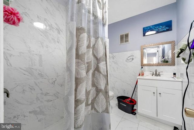 27 GLENDALE RD, Upper Darby, PA 19082